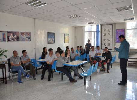 參觀(guān)紅色教育基地  學(xué)習(xí)先進(jìn)模范事跡