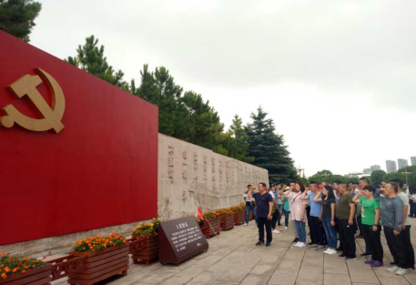 學(xué)習(xí)&ldquo;紅船精神&rdquo; 爭(zhēng)做&ldquo;四講四有&rdquo;黨員