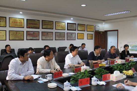 省委常委、副省長駱玉林實地考察物產(chǎn)集團&ldquo;雙百&rdquo;行動重點項目